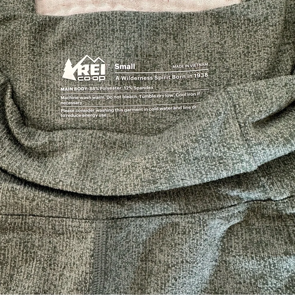 REI Active Pursuits Co Op 7/8 Textured Leggings small - Picture 5 of 6